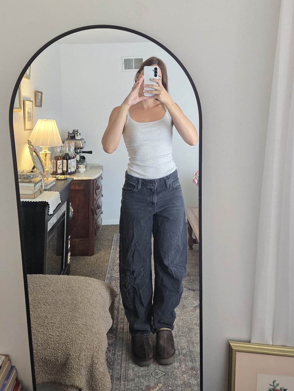 Levis High-Rise Barrel Black Jeans